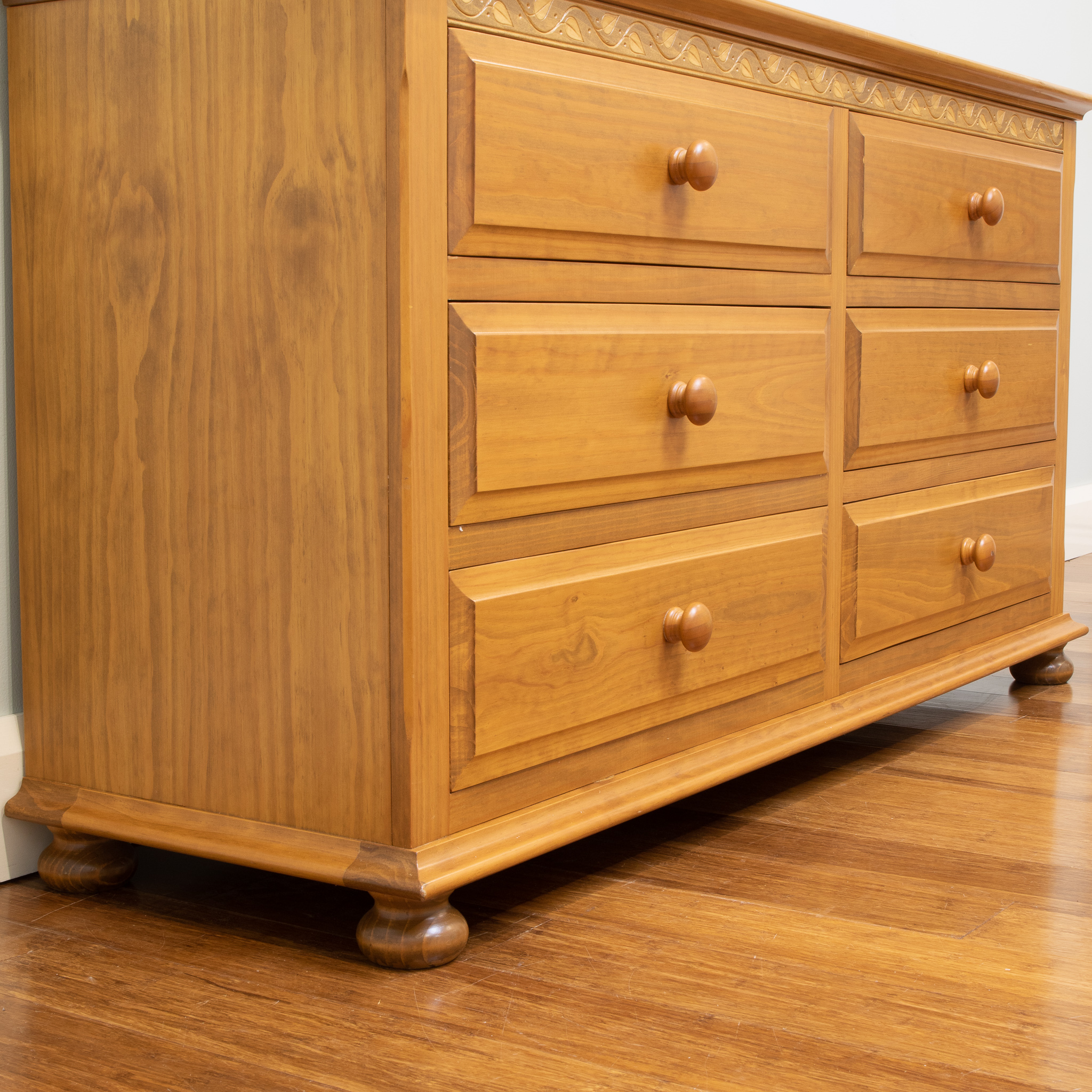 7023R Retro Vintage Chest of Drawers 6 Drawers Carved Made in